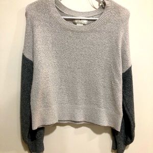 Cozy balloon sleeve sweater!